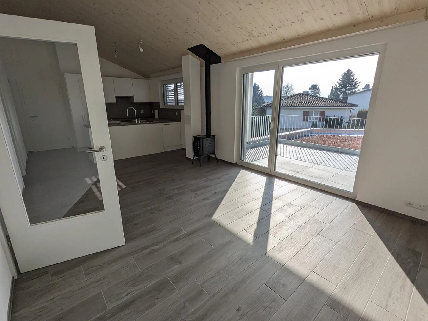 Attic New Build: Lots of Wood, Flexible Space Usage, Bright & Quiet - Photo 5 of 15