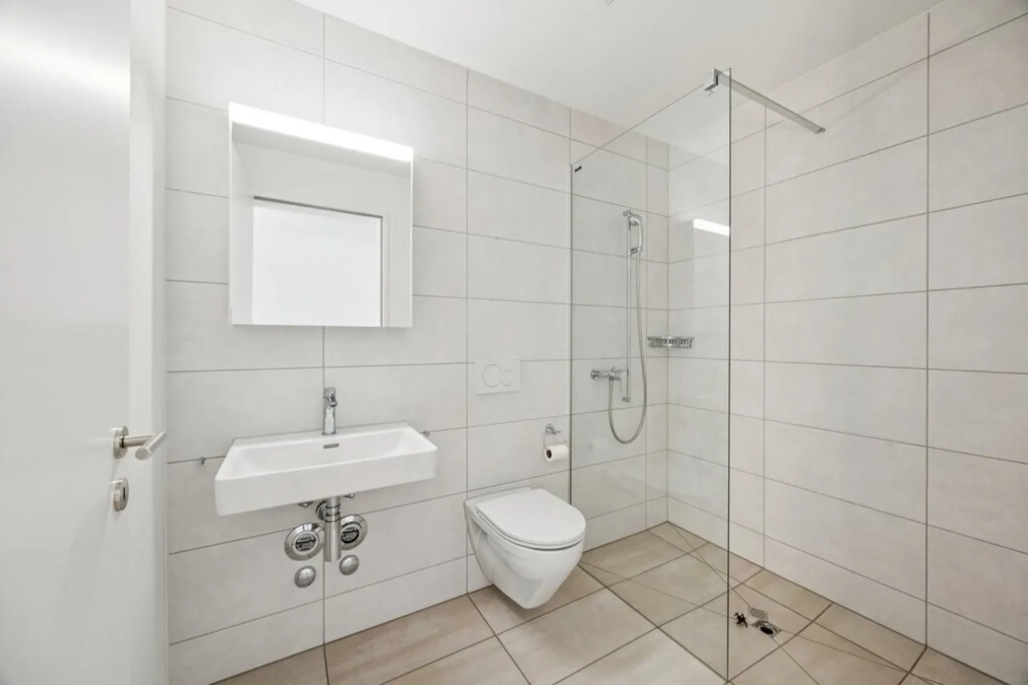 Modern Living with Smart Home Comfort - Photo 5 of 6