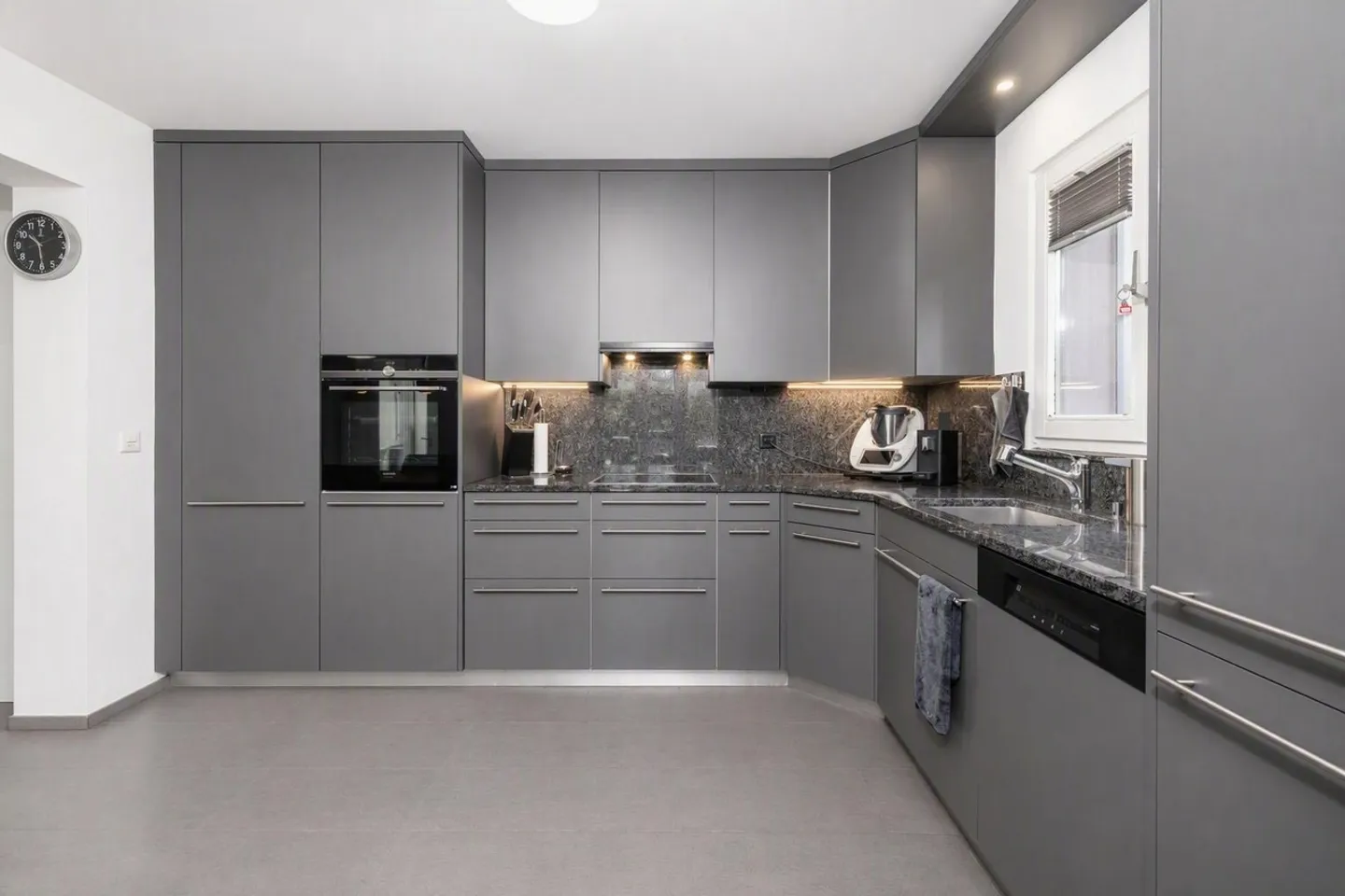 Maison familiale polyvalente - Photo 3 sur 13