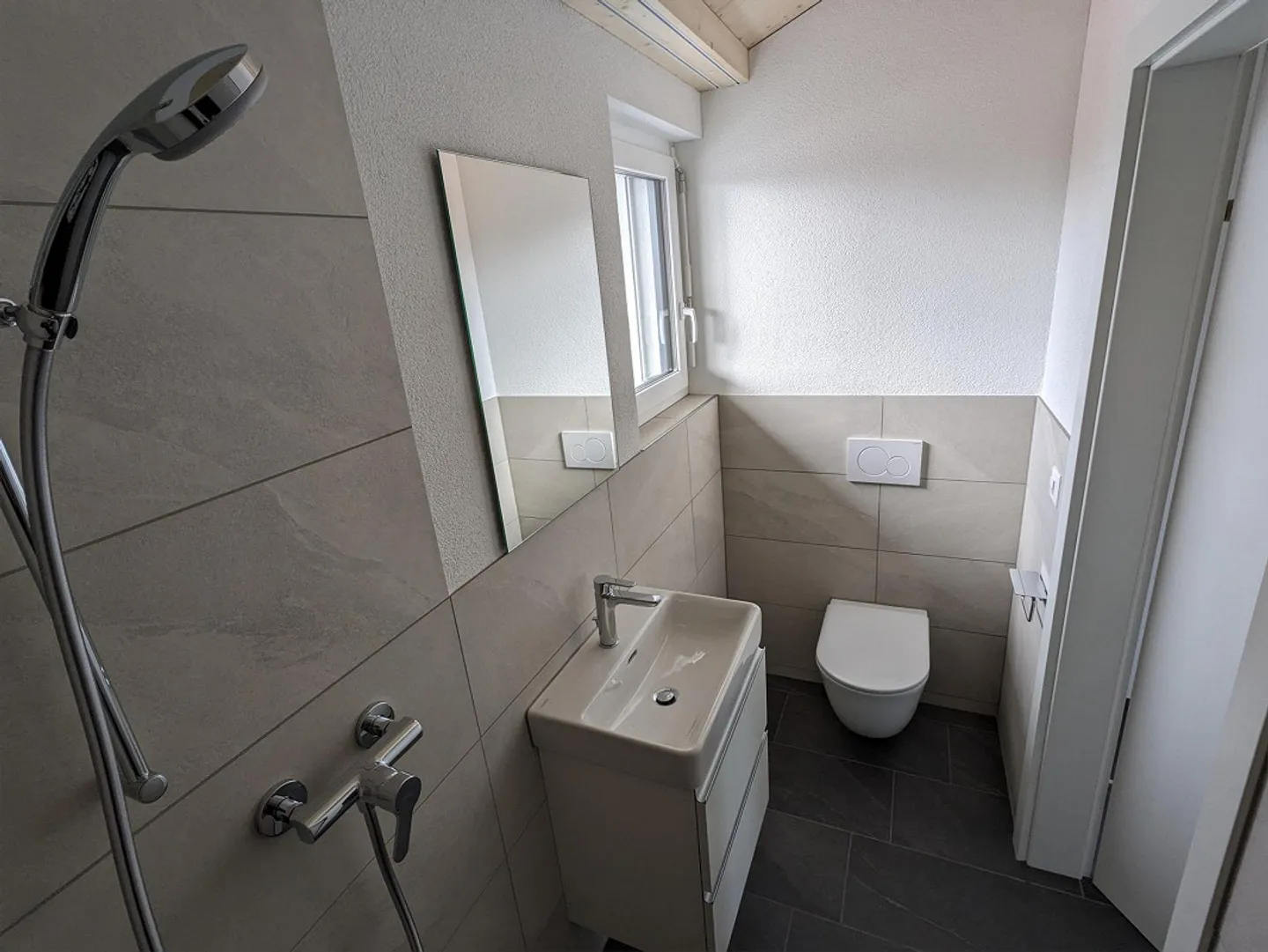 Attic New Build: Lots of Wood, Flexible Space Usage, Bright & Quiet - Photo 14 of 15