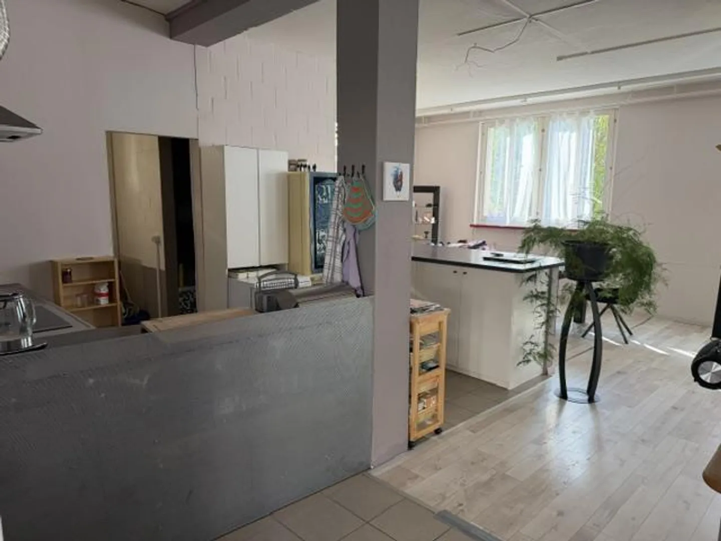 Ampio appartamento loft con un particolare fascino industriale a Herzogenbuchsee - Foto 3 di 13