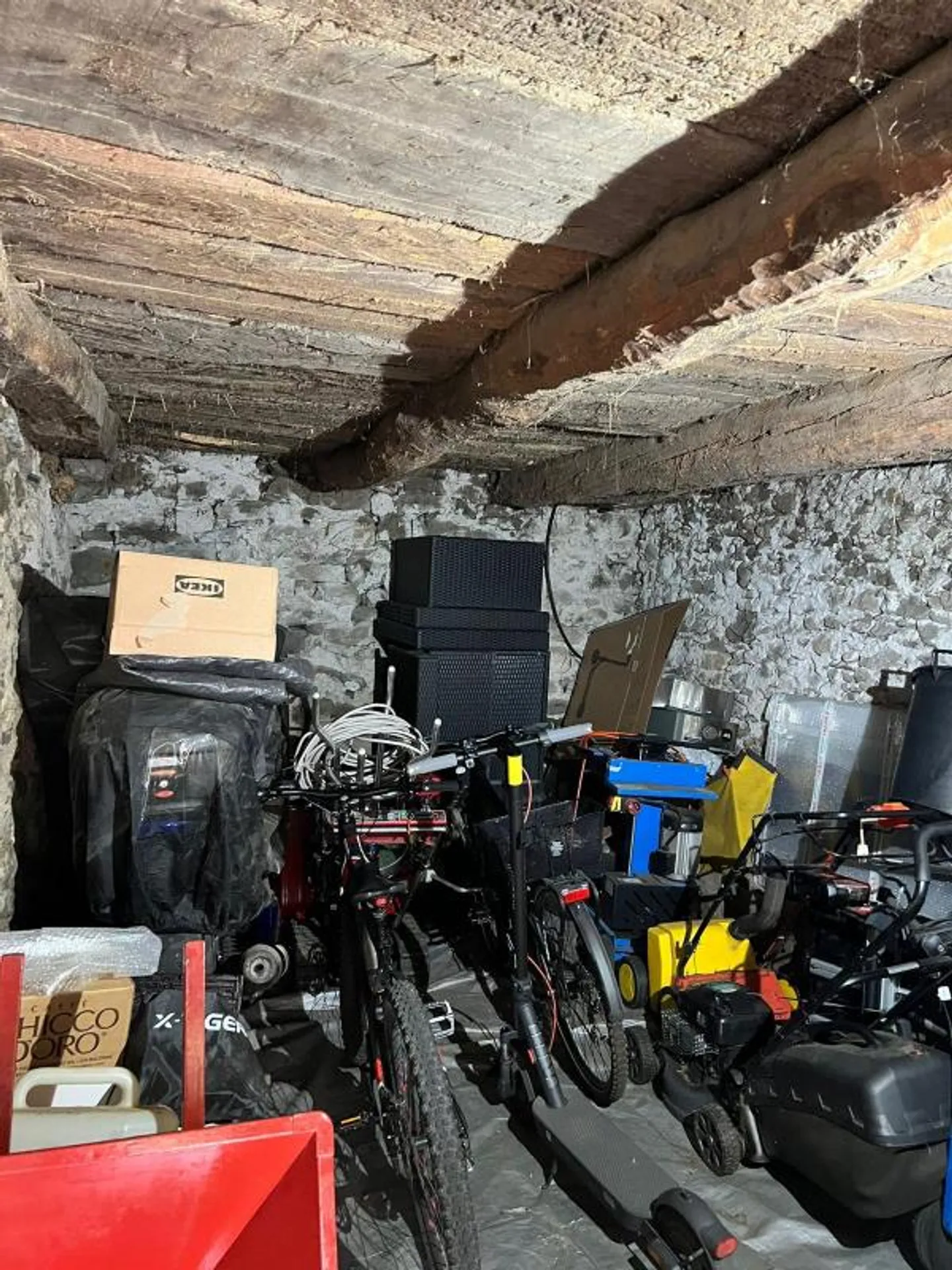 Rustic to renovate in Maggia - Photo 4 of 7