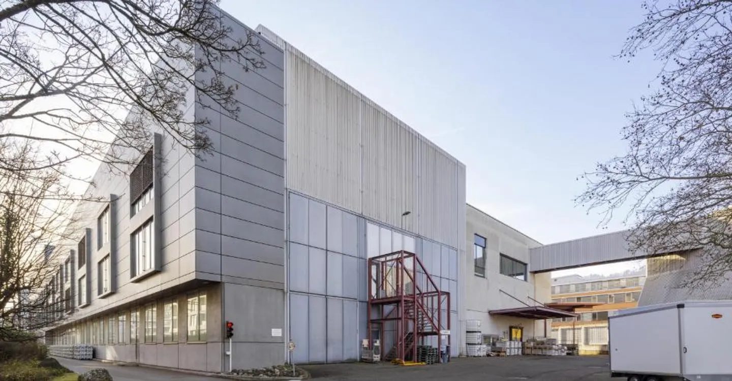 Generously and diversely usable industrial spaces in the Zurich printing center - Photo 3 of 7