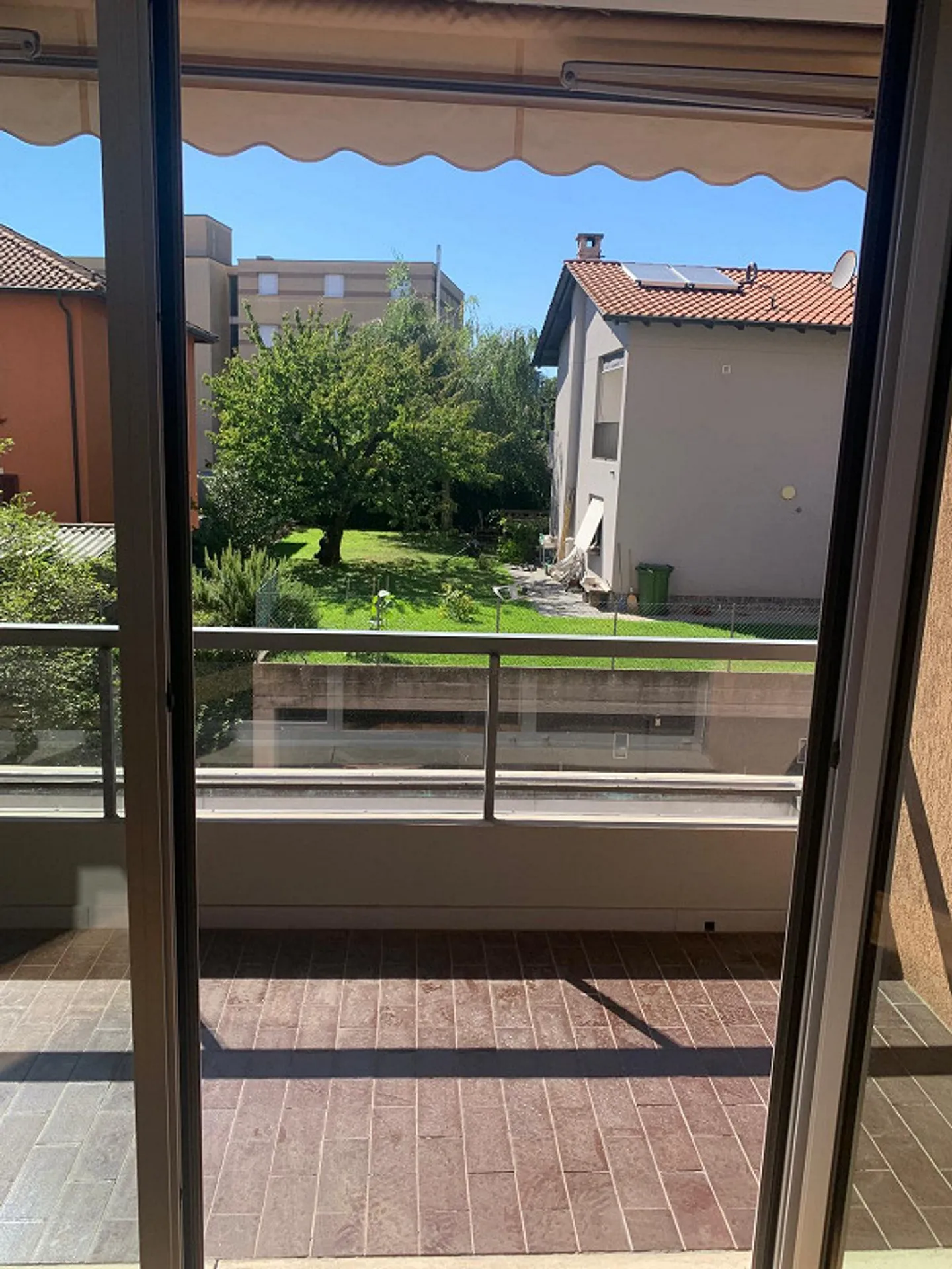 🌿 ZU VERMIETEN 3.5-ZIMMER-WOHNUNG IN VACALLO (6833) – CHF 1'250 - Foto 5 von 11