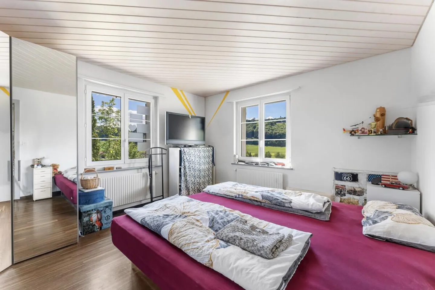 Maison bien entretenue avec appartement séparé et belle vue - Photo 5 sur 12