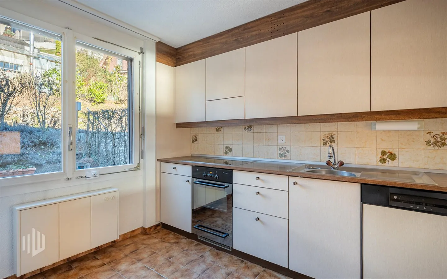 ImmoWyss - Una casa con cuore, giardino e vista sulle montagne a Steffisburg - Foto 4 di 13