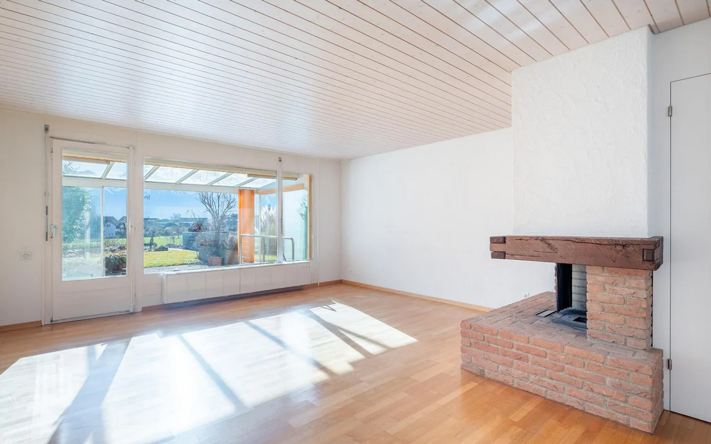 ImmoWyss - Una casa con cuore, giardino e vista sulle montagne a Steffisburg - Foto 5 di 13