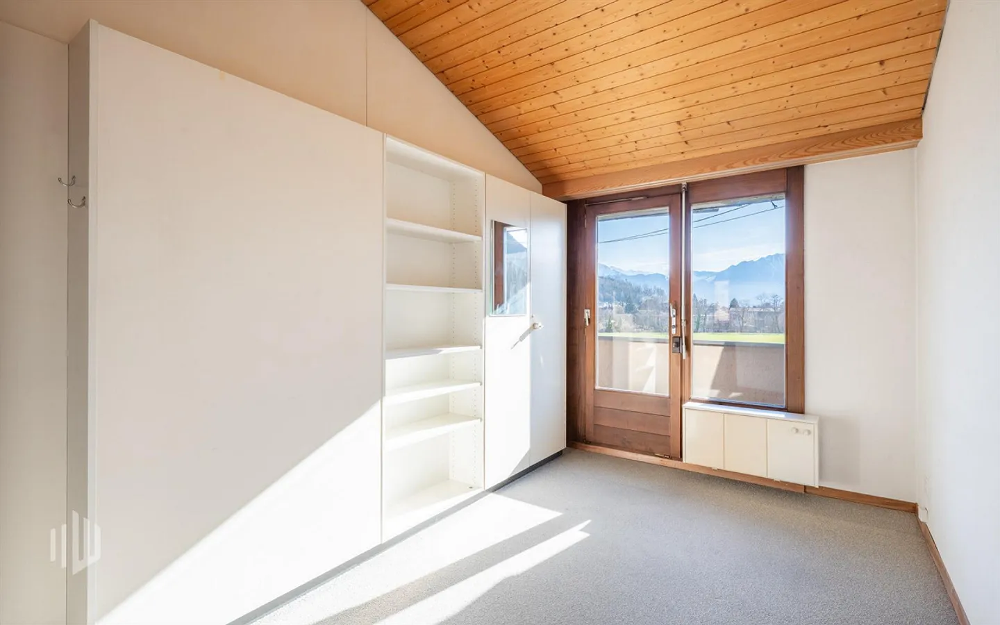 ImmoWyss - Una casa con cuore, giardino e vista sulle montagne a Steffisburg - Foto 8 di 13