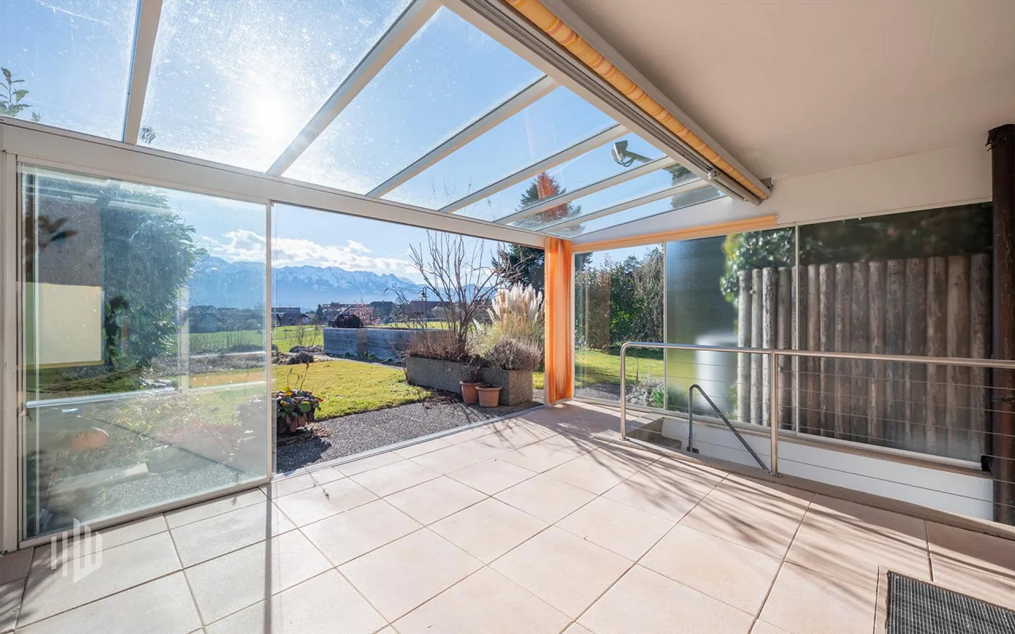 ImmoWyss - Una casa con cuore, giardino e vista sulle montagne a Steffisburg - Foto 6 di 13