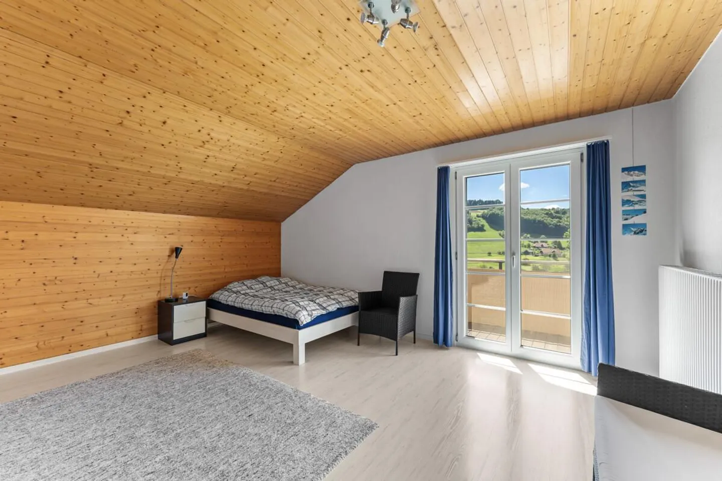 Maison bien entretenue avec appartement séparé et belle vue - Photo 9 sur 12