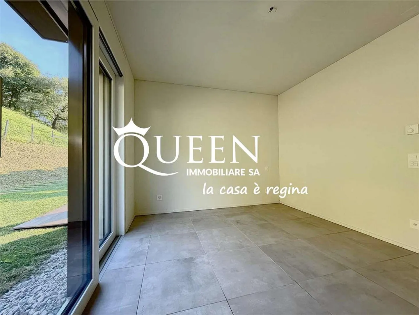 Rovio: 2.5 room penthouse, 85 sqm, terrace, garden, lake view - Photo 7 of 8