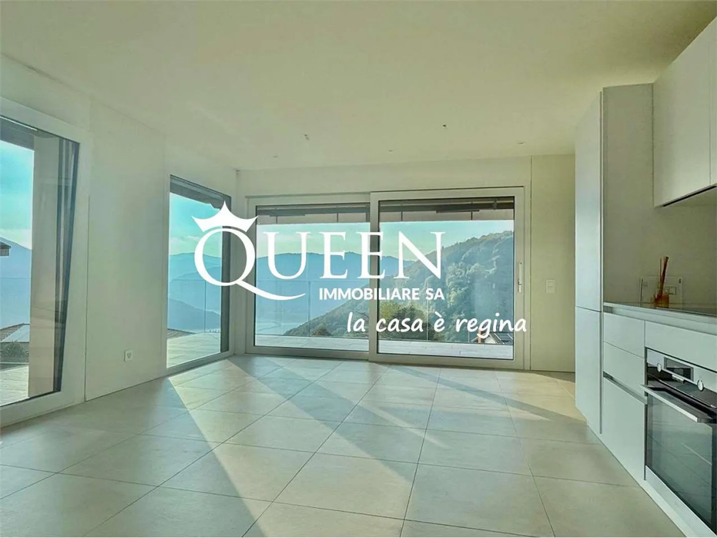Rovio: 2.5 room penthouse, 85 sqm, terrace, garden, lake view - Photo 6 of 8
