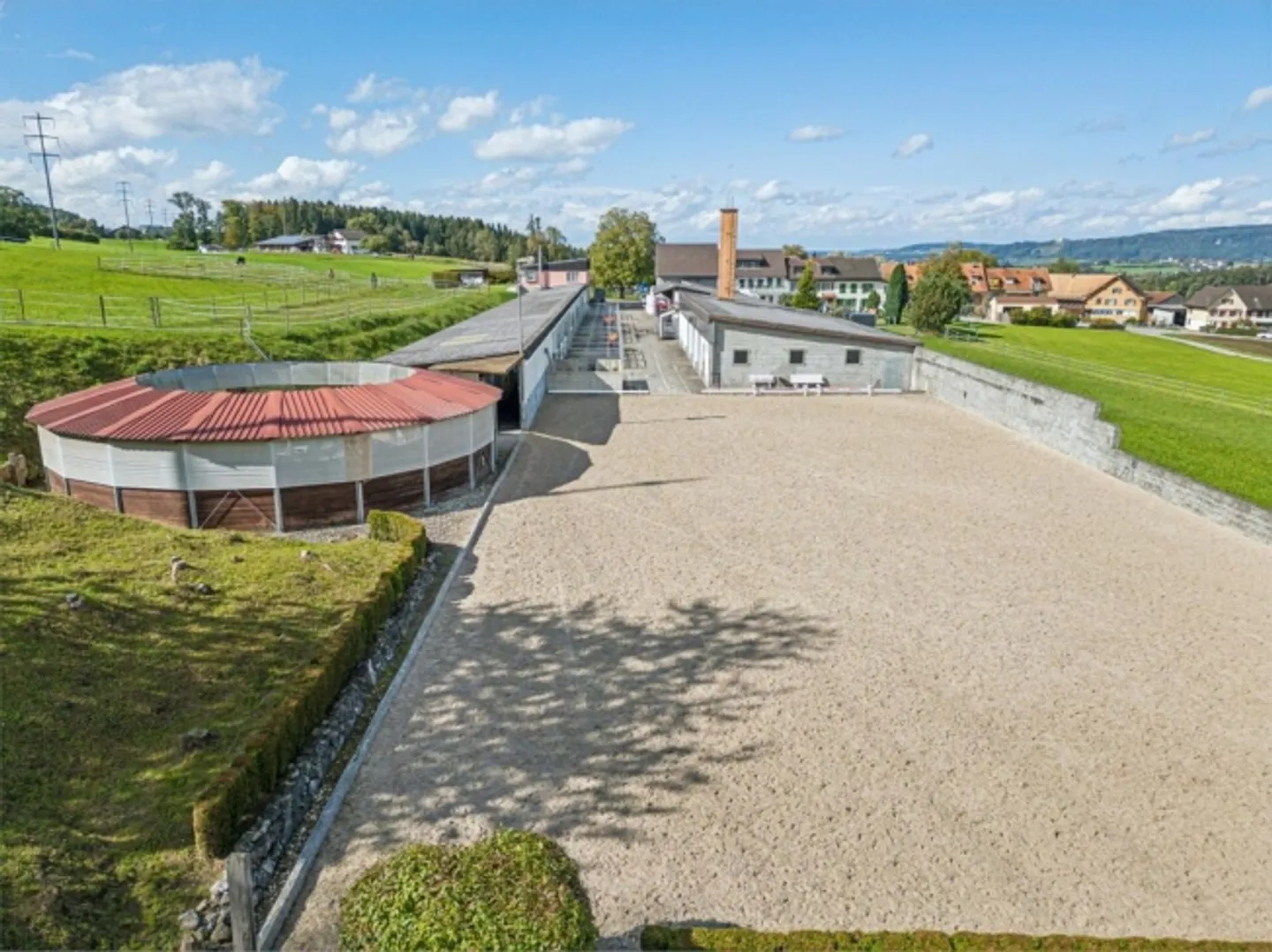 Reitsportzentrum mit Ausbaupotential - Foto 1 von 1