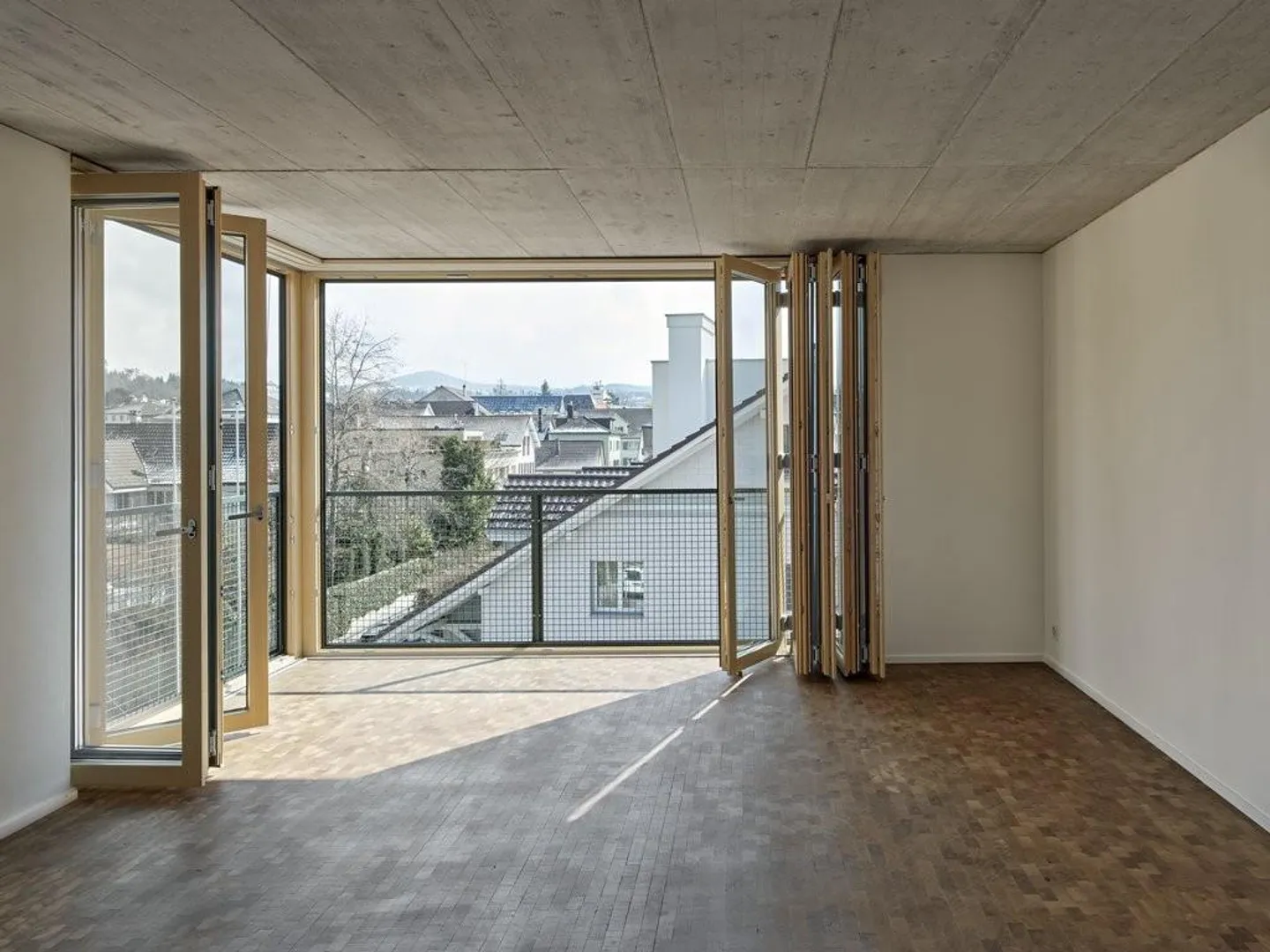 Modern Living in a Quiet Location in Beautiful Pfäffikon ZH - Photo 5 of 6