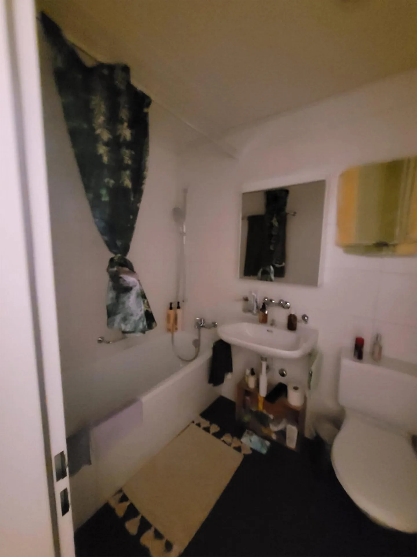 4 Room Apartment, Bramberg (115sqm, 2100.-, 01.02.-30.4.26) - Photo 2 of 5