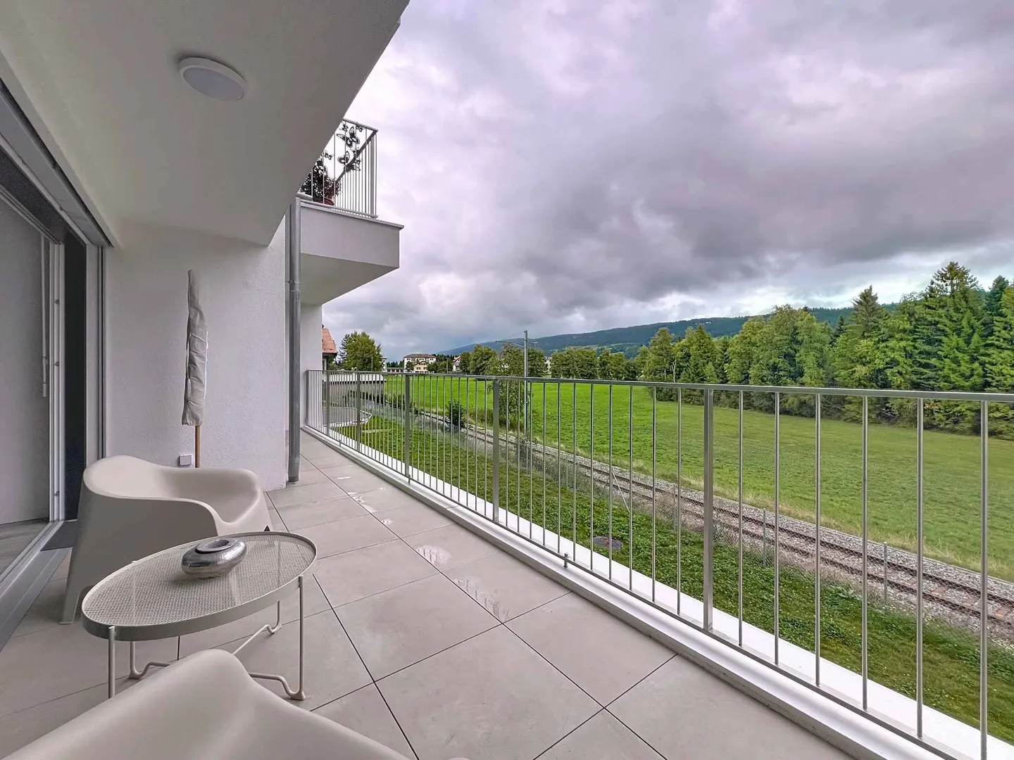 Charmante Wohnung mit Balkon - Foto 2 von 8