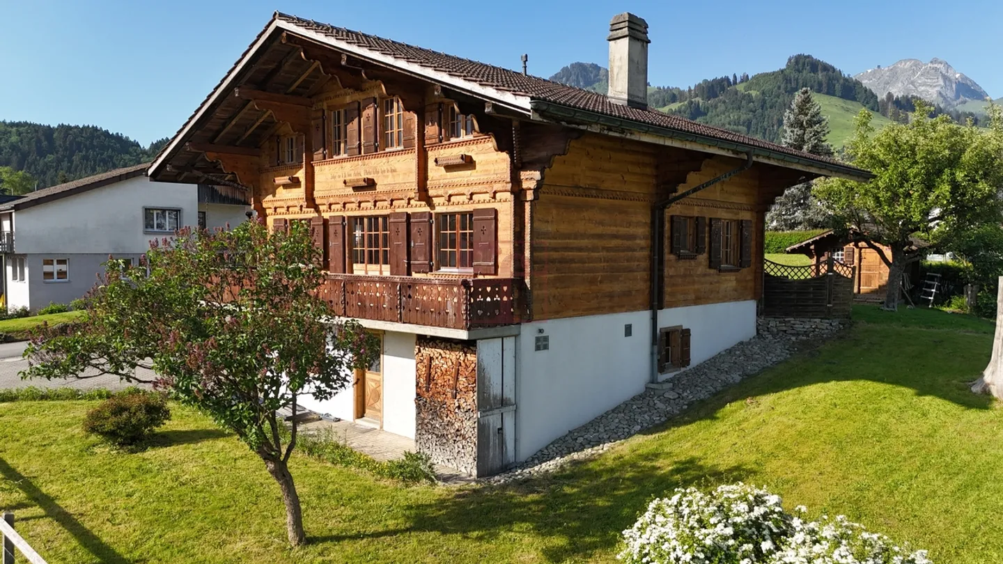 Chalet autentico in legno di 6 stanze a Pringy - Foto 1 di 13