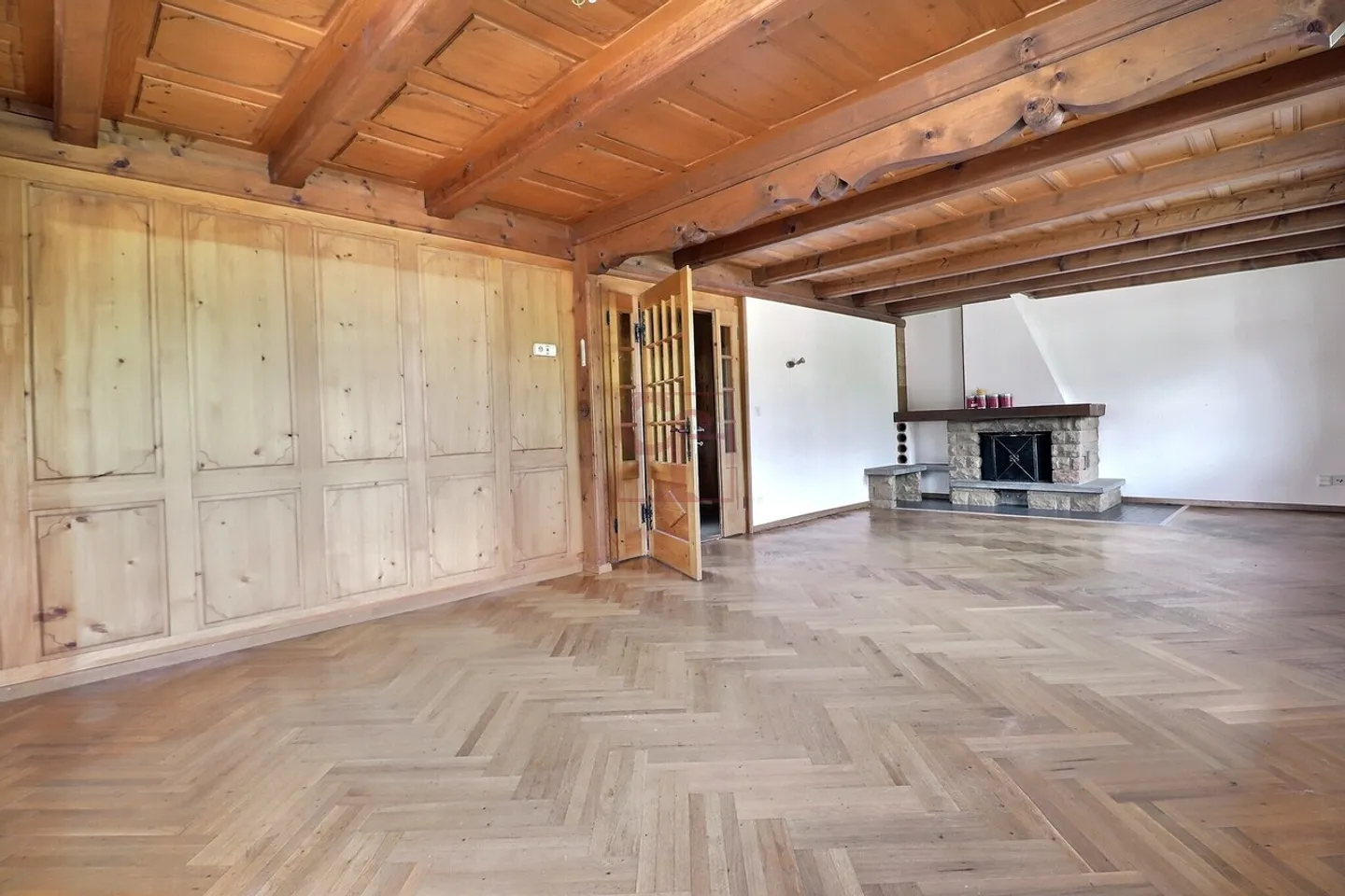 Chalet autentico in legno di 6 stanze a Pringy - Foto 4 di 13