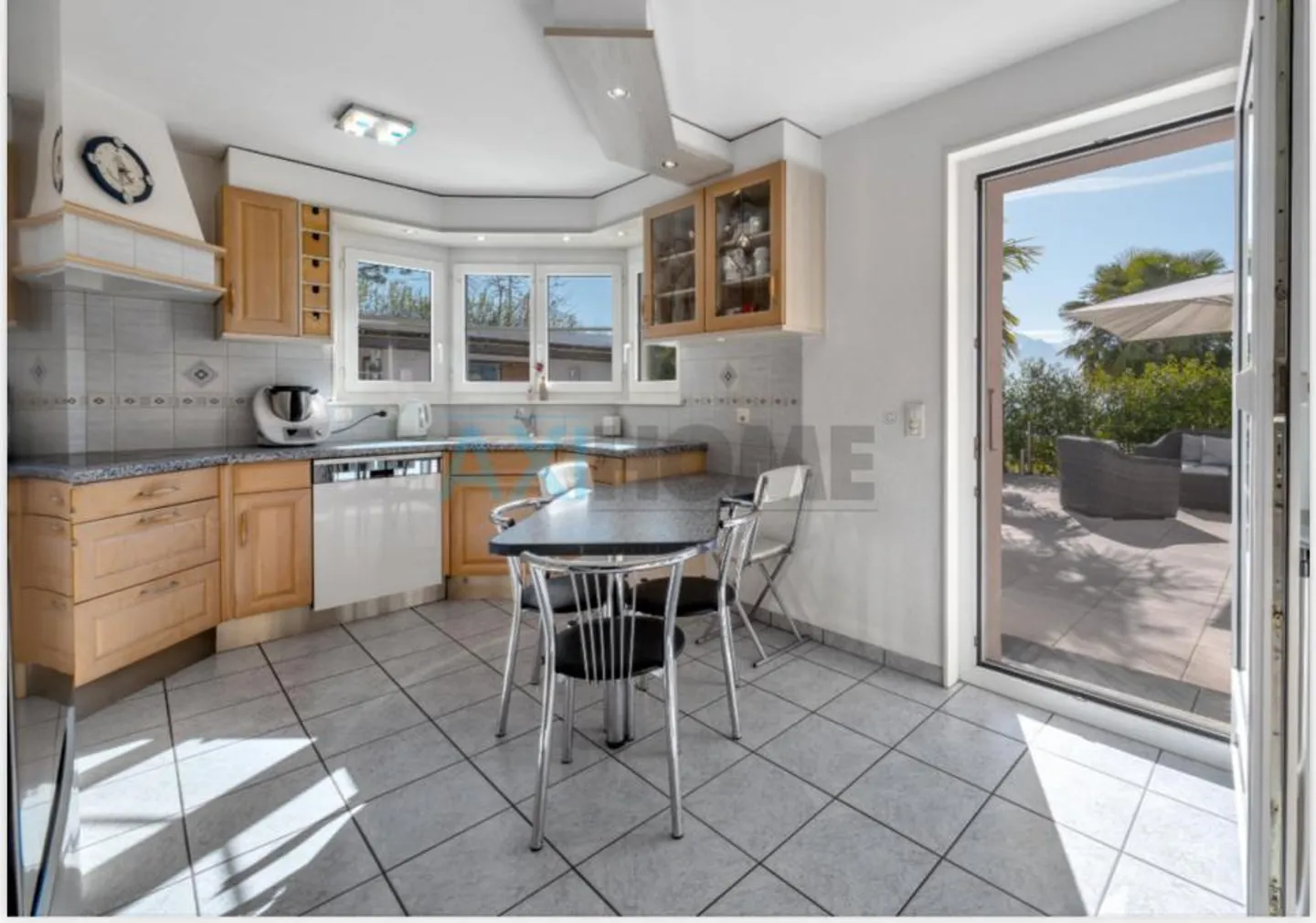 Charming Vaudoise-style villa - Photo 3 of 13