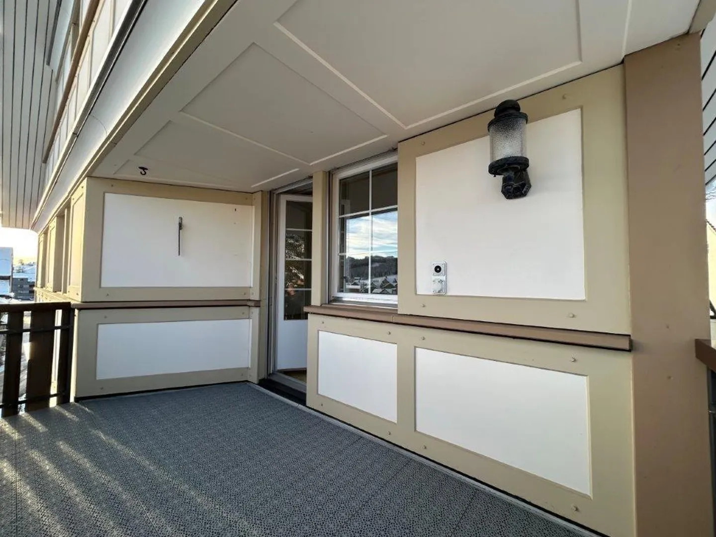 Appartement lumineux de 4,5 pièces en emplacement central - Photo 3 sur 20