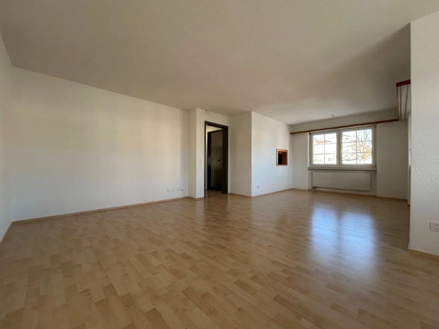 Appartement lumineux de 4,5 pièces en emplacement central - Photo 4 sur 20