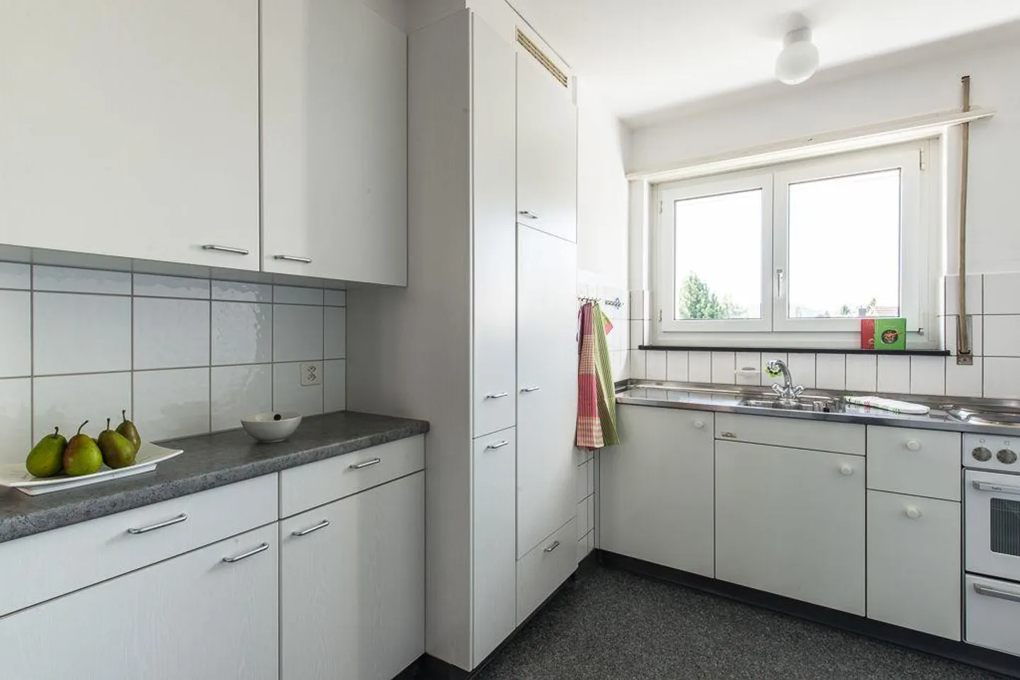 Appartamento pratico per single vicino alla stazione - Foto 2 di 6