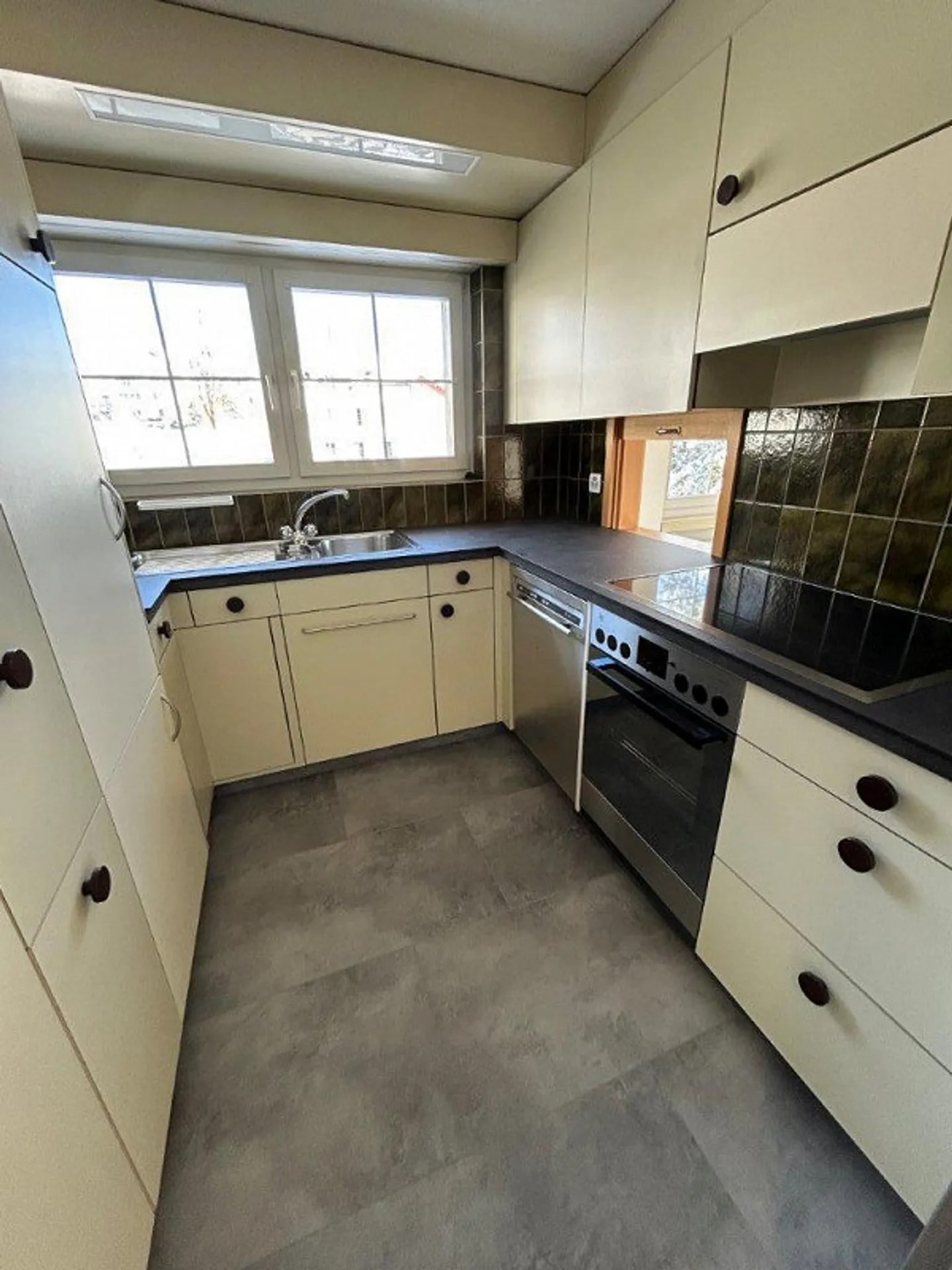 Appartement lumineux de 4,5 pièces en emplacement central - Photo 7 sur 20