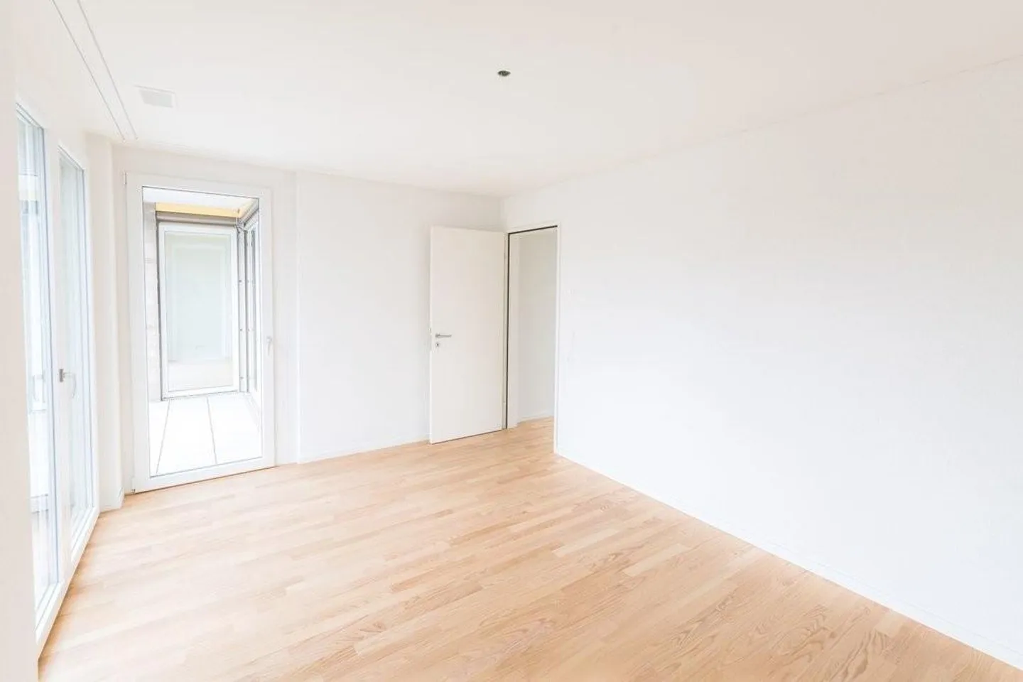 Ampio appartamento di 2,5 stanze nel quartiere Lehenmatt - Foto 5 di 6