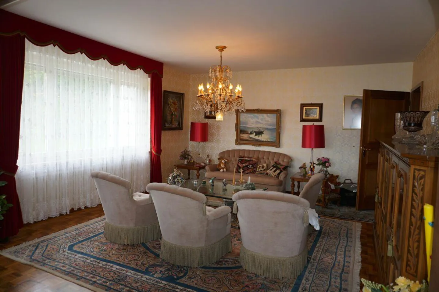 5.5-Zimmer Einfamilienhaus mit einer Garage - Foto 10 von 14