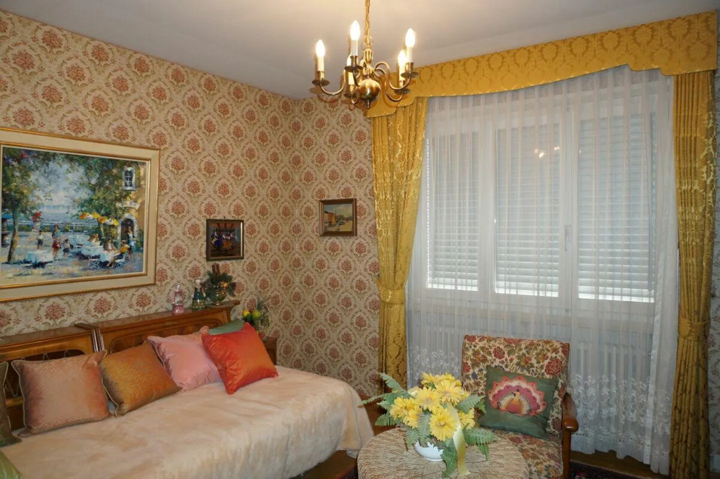 5.5-Zimmer Einfamilienhaus mit einer Garage - Foto 13 von 14