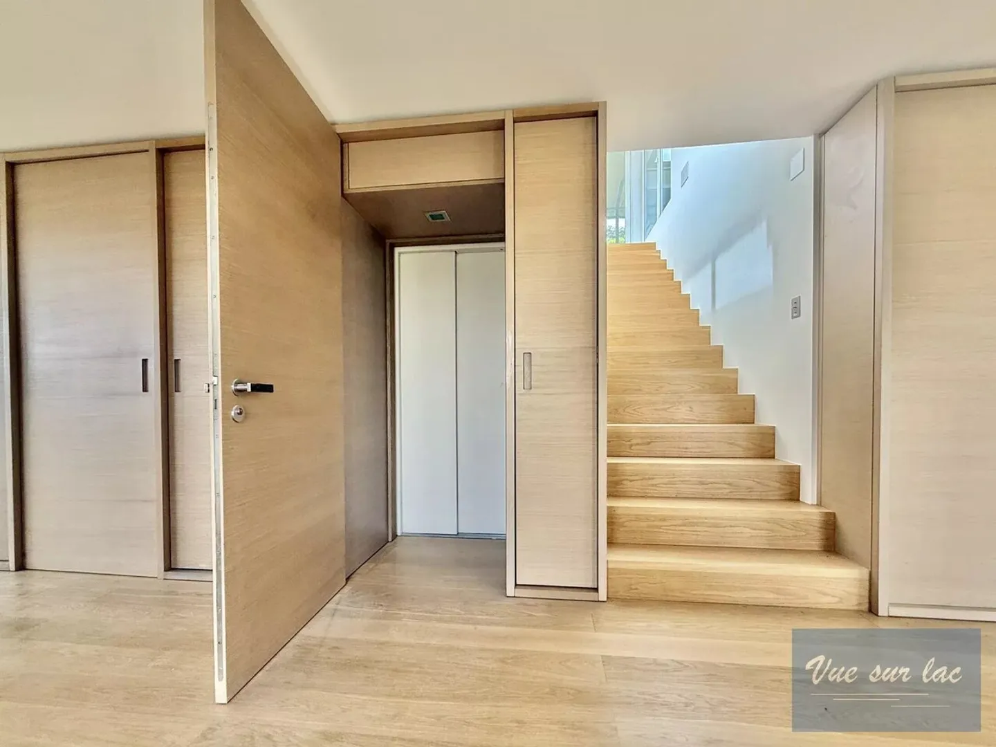 Penthouse de luxe avec vue sur le lac - Photo 5 sur 13