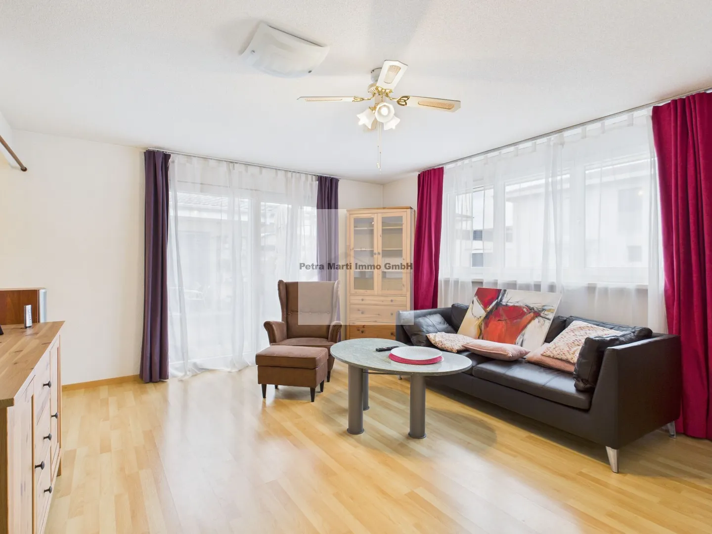 Furnished 2.5-room apartment in beautiful ground floor house - Photo 4 of 12