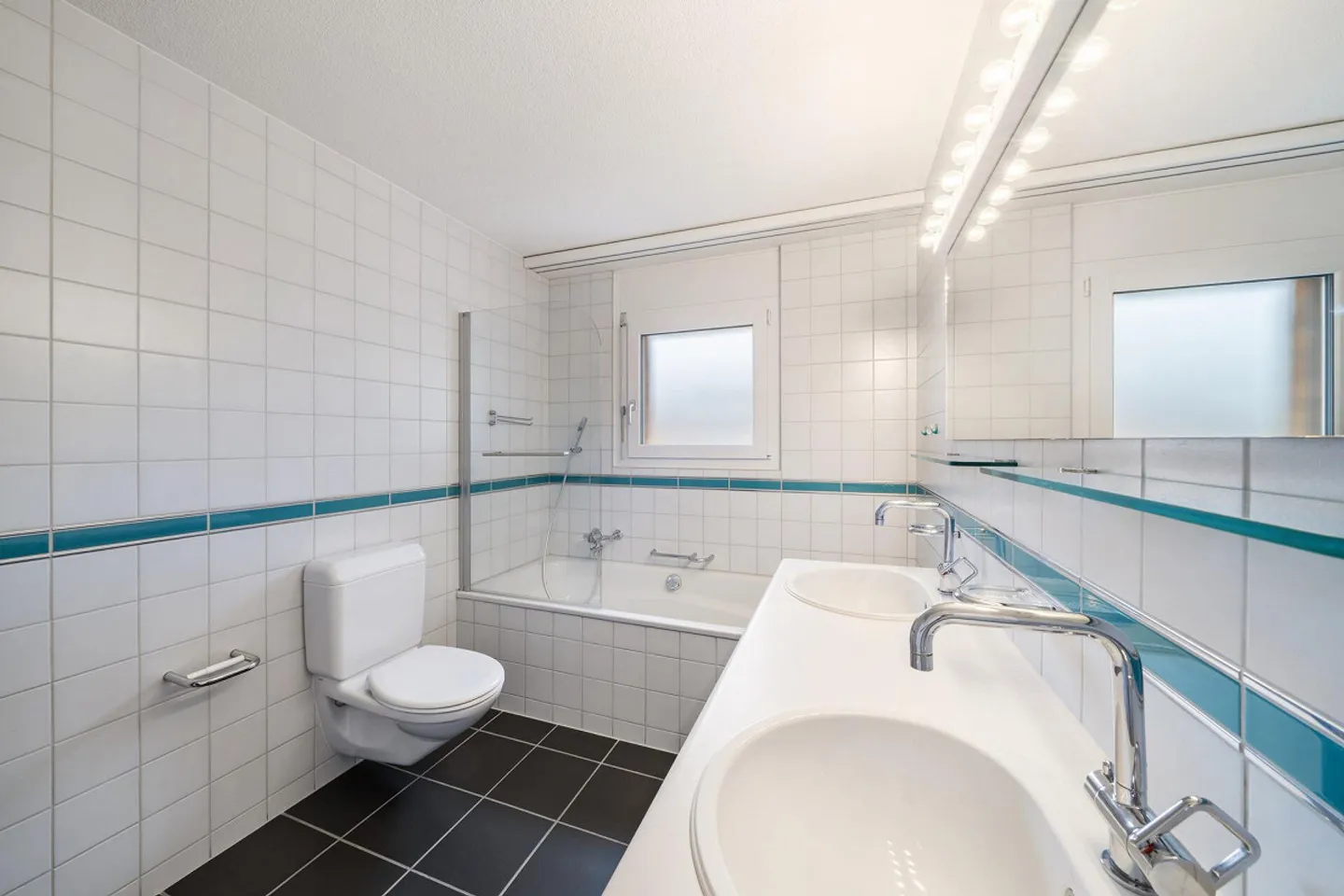 Stilvolles Reihenmittelhaus mit Seeblick - Foto 7 von 22