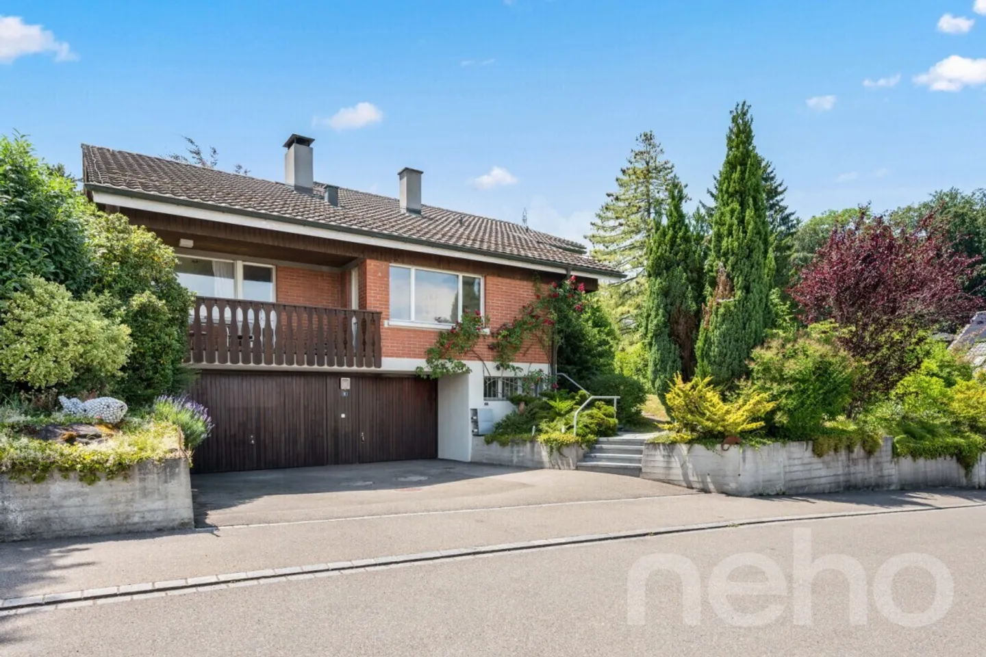 Spacious Family Home in Fällanden - Photo 1 of 12