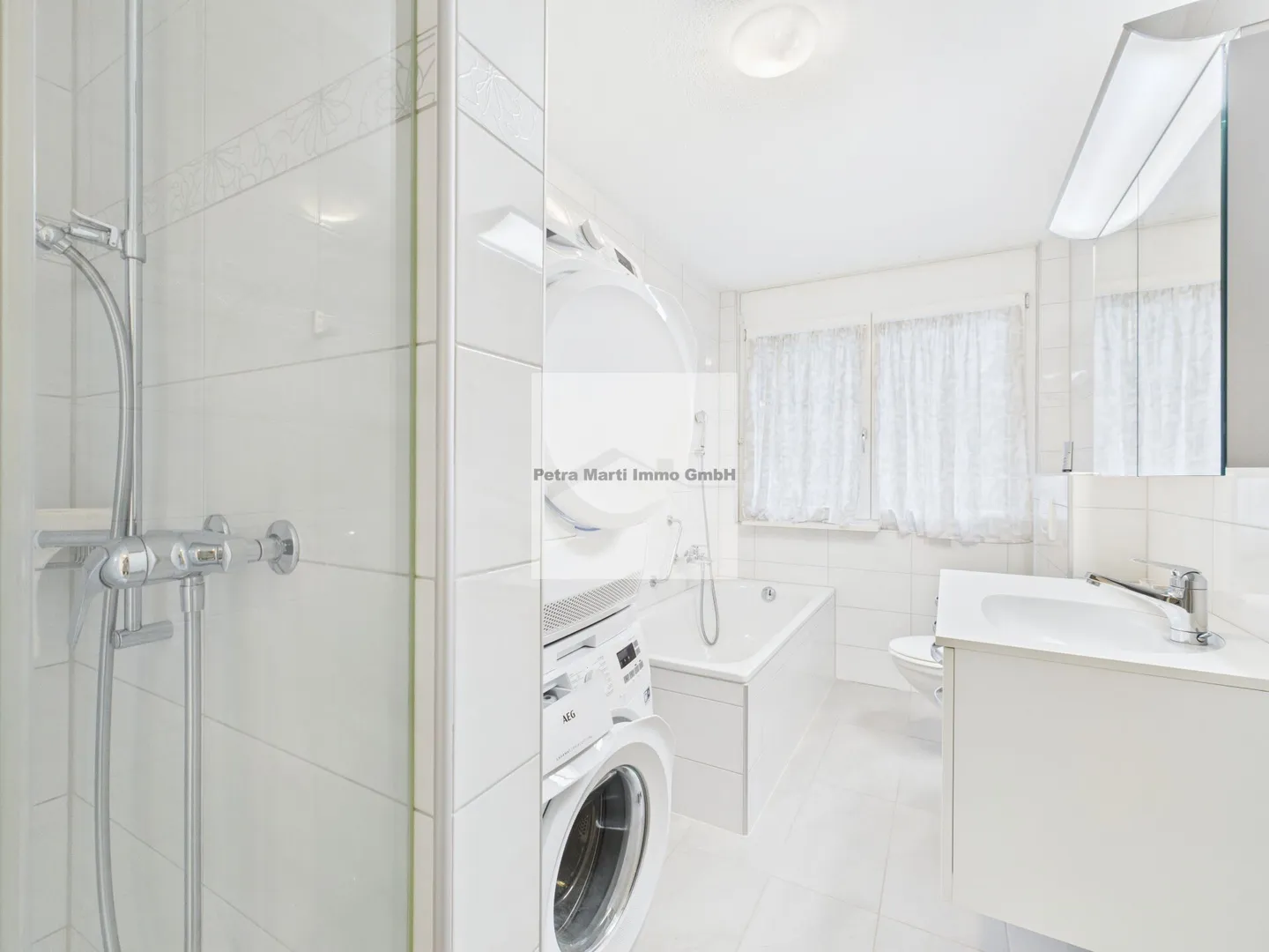 Furnished 2.5-room apartment in beautiful ground floor house - Photo 9 of 12