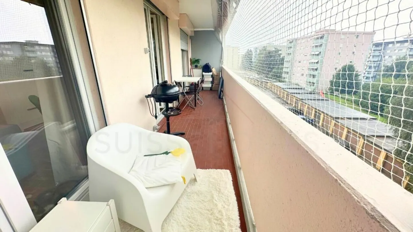 Selten in Fribourg - Vollständig renovierte moderne Wohnung mit Parkplatz - Foto 8 von 10