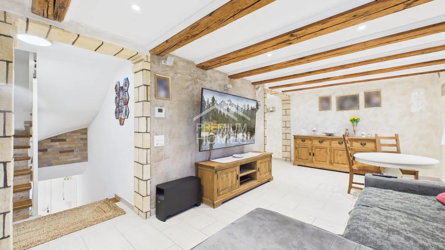 Charmantes Einfamilienhaus mit Terrasse - Foto 7 von 12