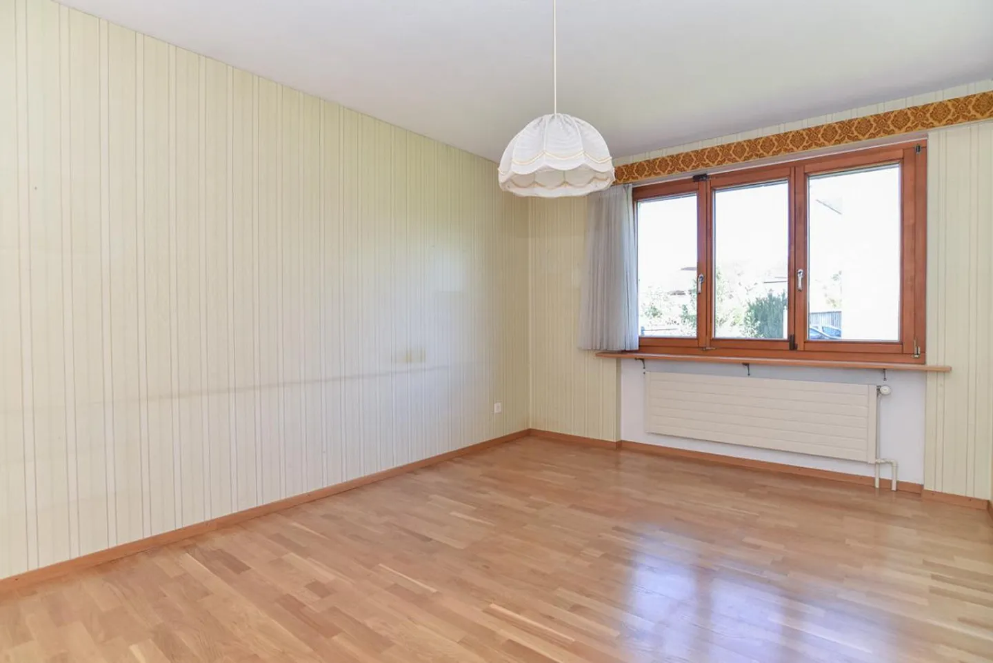 Freist. EFH, in Sackgasse gelegen, mit grossem Garten, Fläche 1'036 m2 - Foto 7 von 16