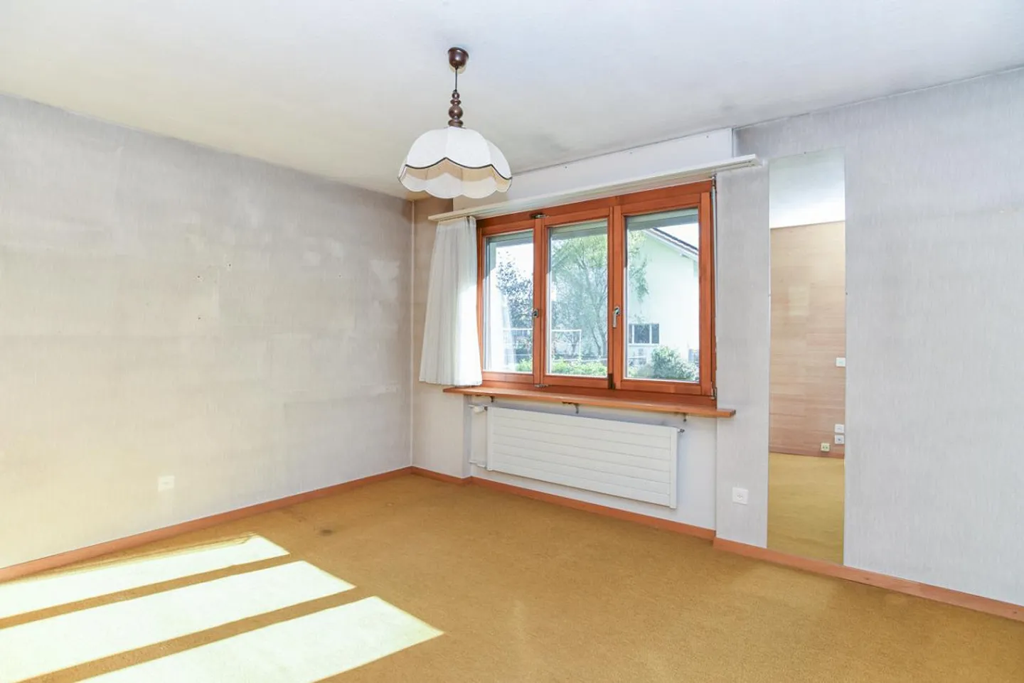 Freist. EFH, in Sackgasse gelegen, mit grossem Garten, Fläche 1'036 m2 - Foto 8 von 16