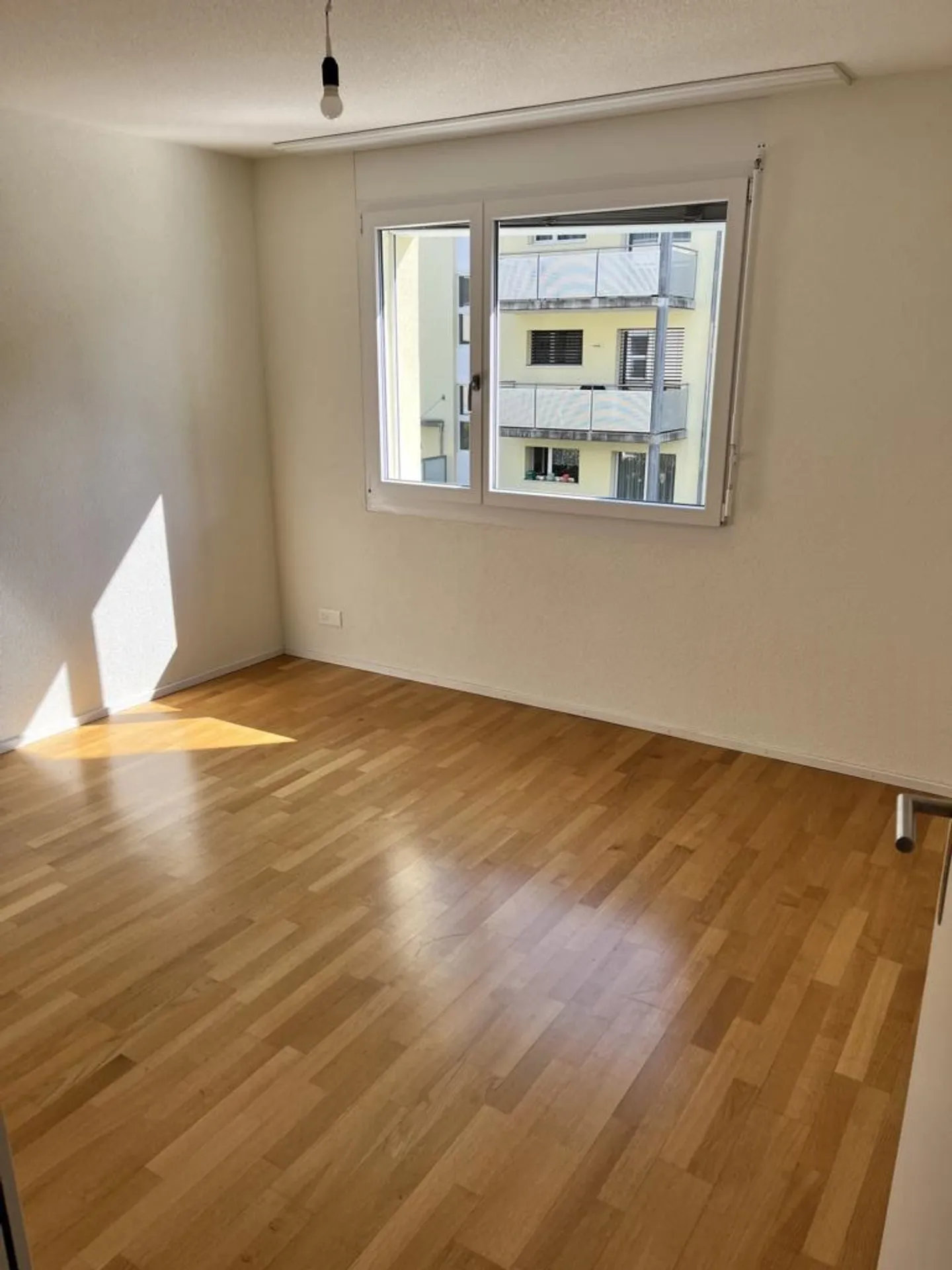Appartement 4.5 pièces - Photo 5 sur 11