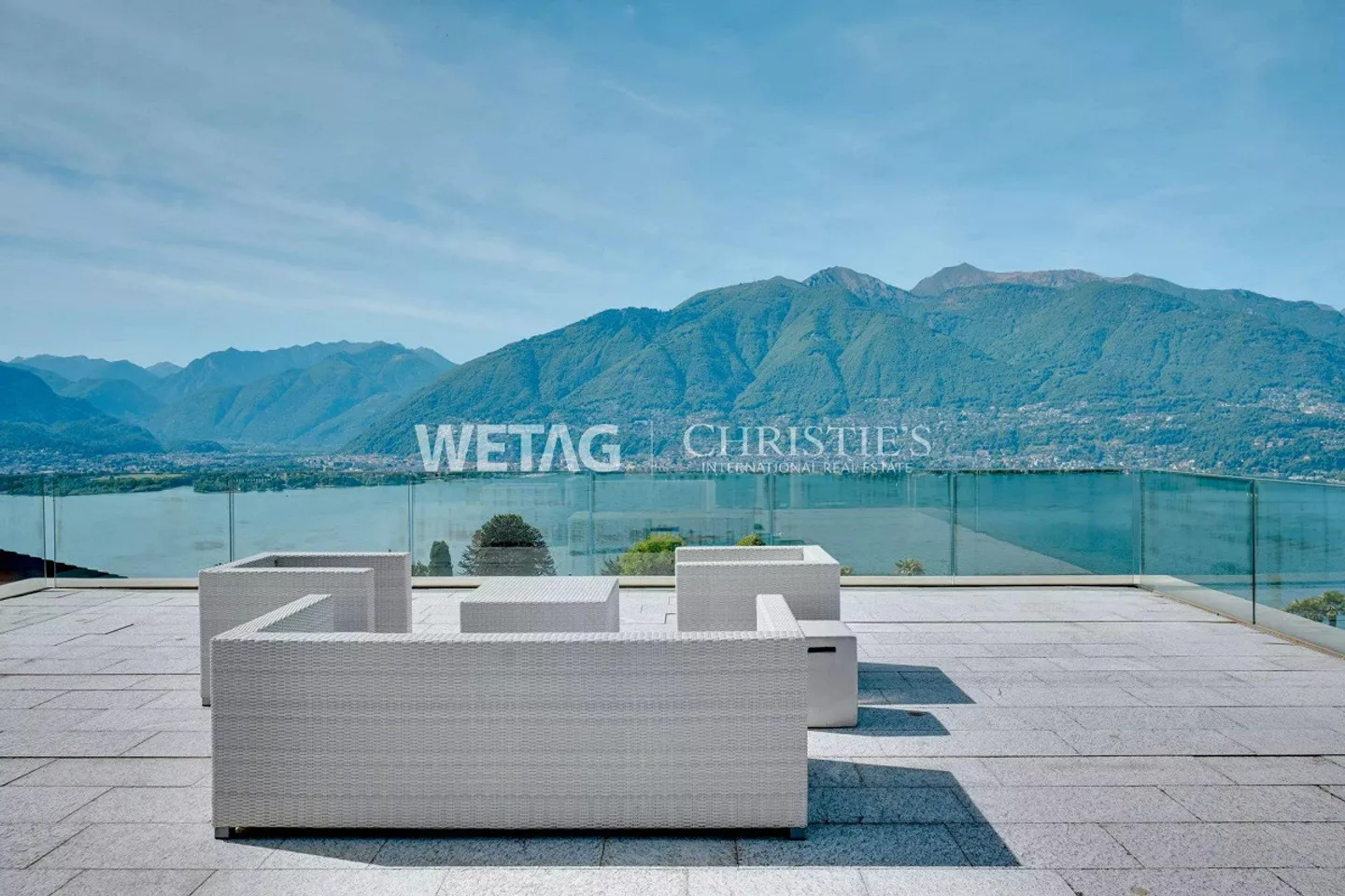 Exklusive Villa mit Pool und Blick - Foto 2 von 13