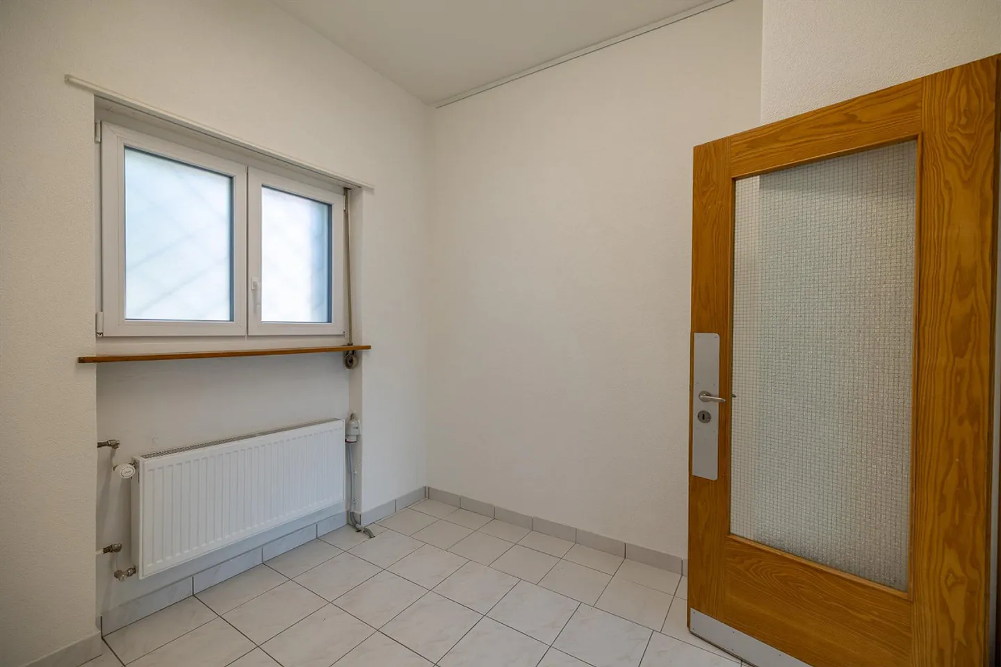 Espace commercial / Bureau / Cabinet avec vitrine et places de parking Bettlach - Photo 11 sur 16