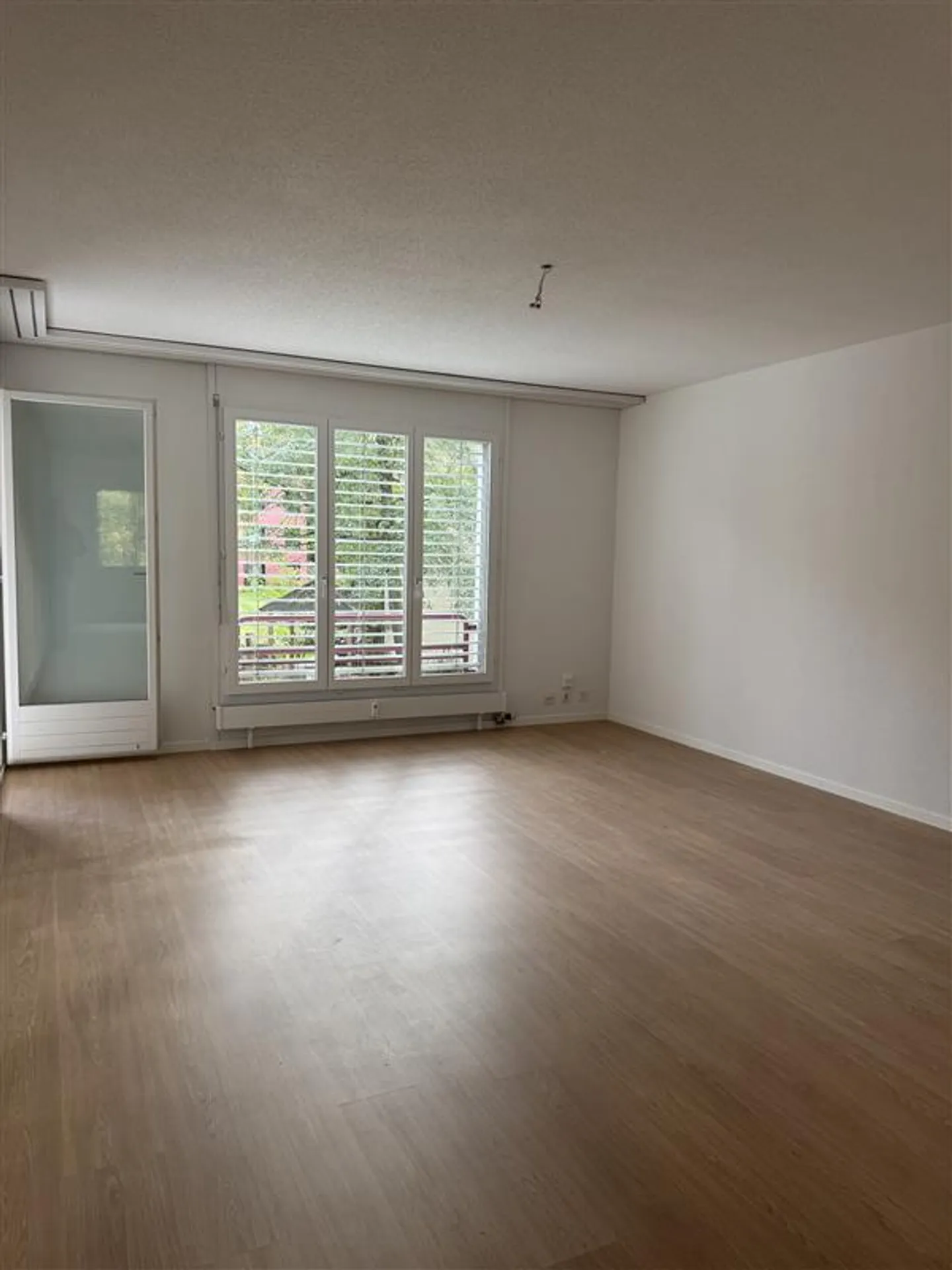 Cozy Apartment in Green Area - Photo 2 of 11