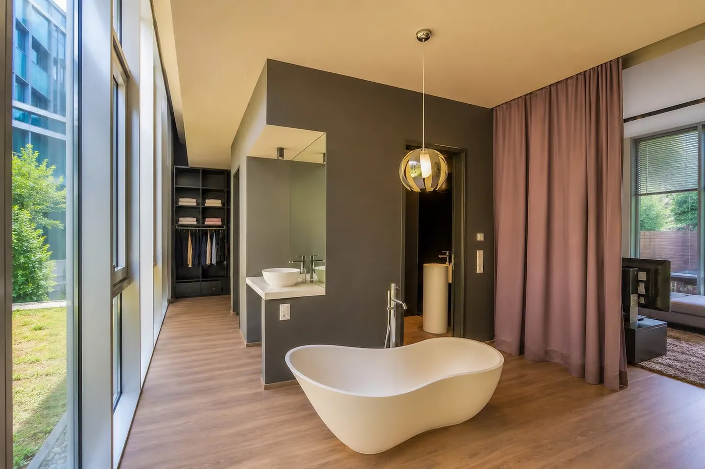 Loft urbano con giardino privato e 139 m² di superficie utile - Foto 5 di 11