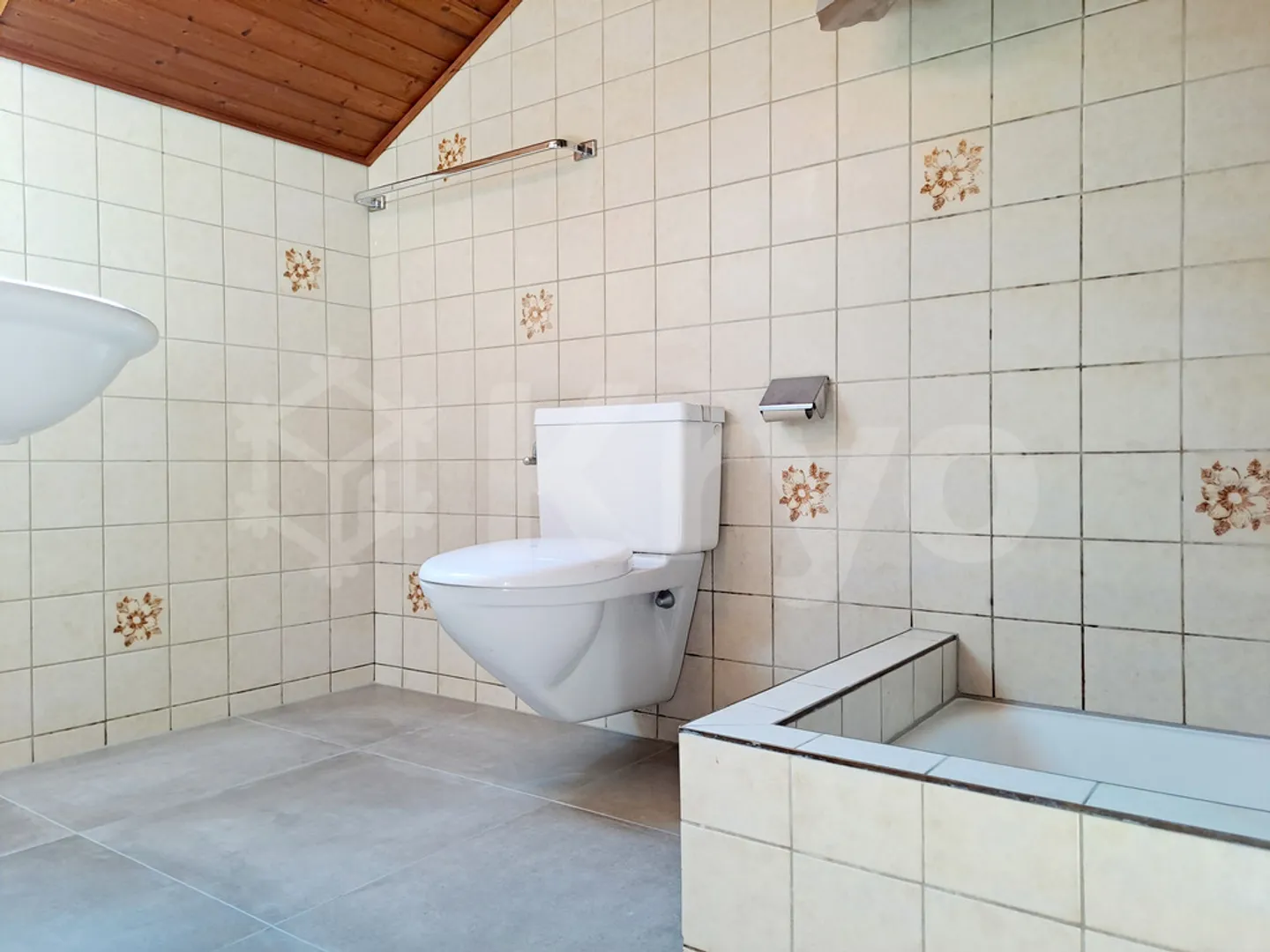 RIA 48, 1.5 room apartment with new kitchen in the attic and close to the lake - Photo 4 of 7