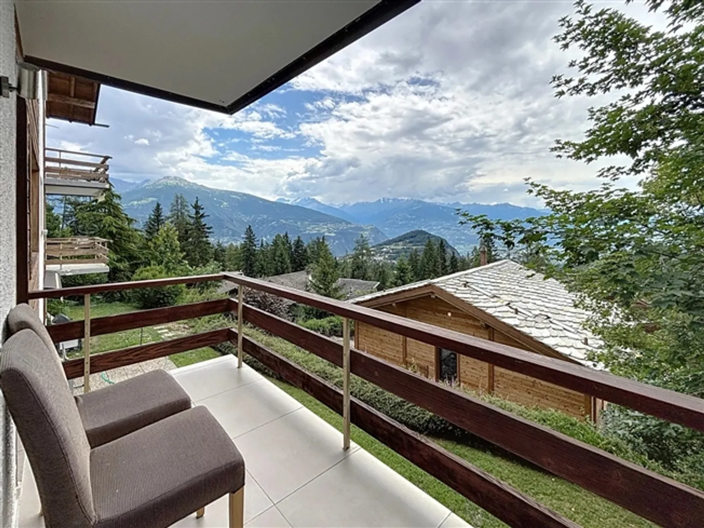 «Gemütliche 3.5 Zimmerwohnung in Scenic Lens, Schweiz» - Foto 2 von 7