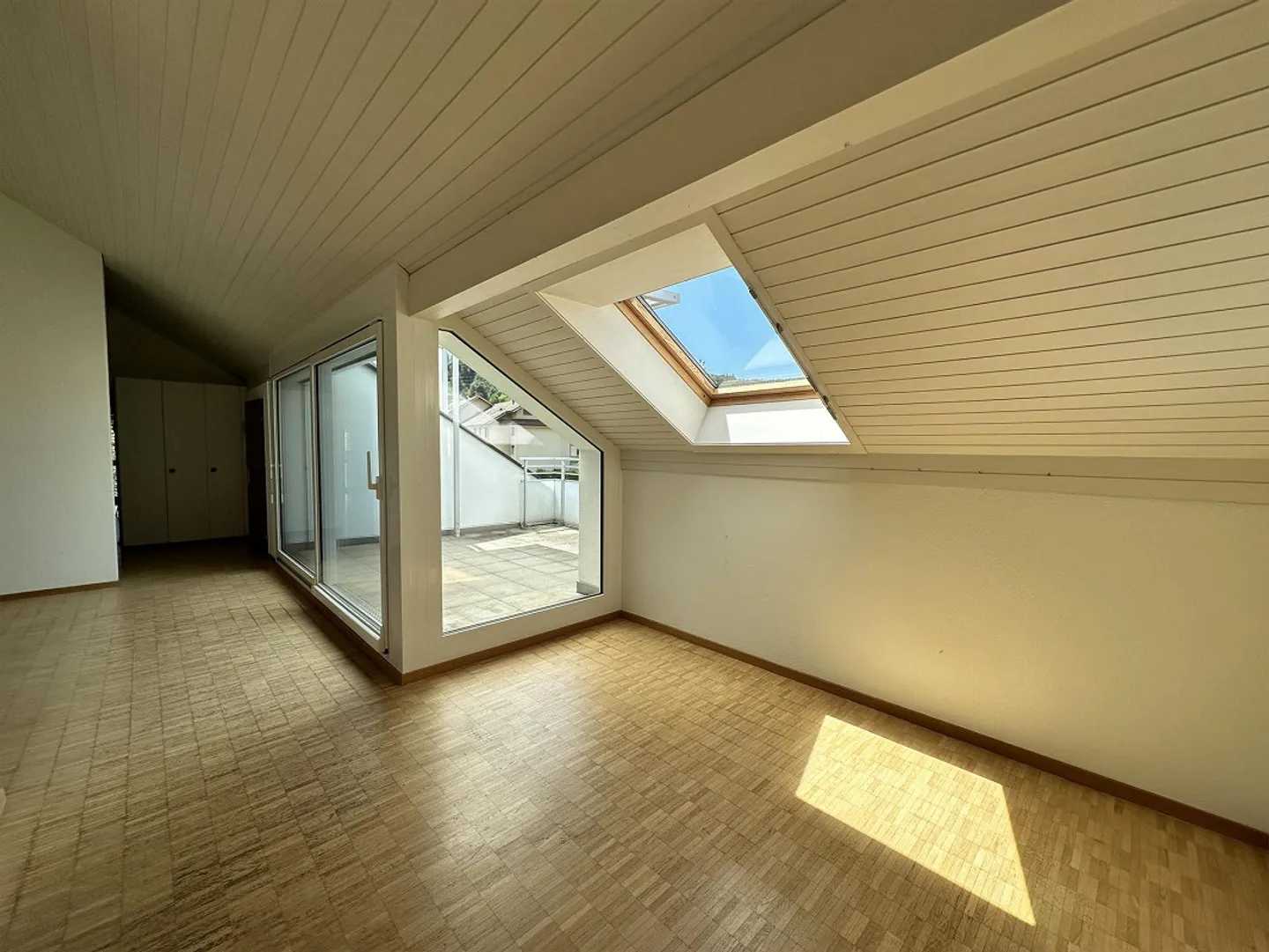Appartamento di 5.0 locali a Safenwil - Foto 1 di 13