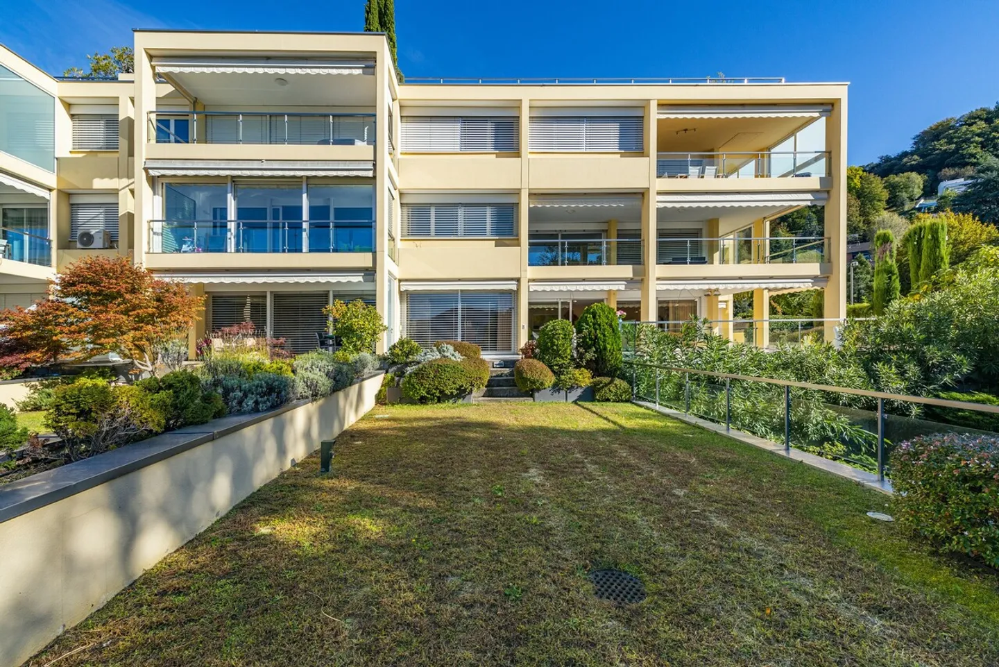«Elegantes Apartment mit Garten- und Seeblick, nur einen Steinwurf von TASIS entfernt» - Foto 14 von 15