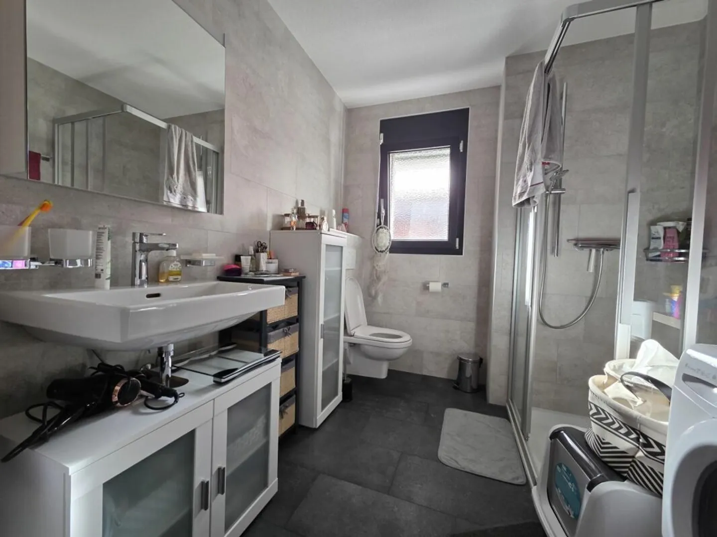 STANDING - 2.5 rooms in a small building with indoor parking space - Photo 6 of 6