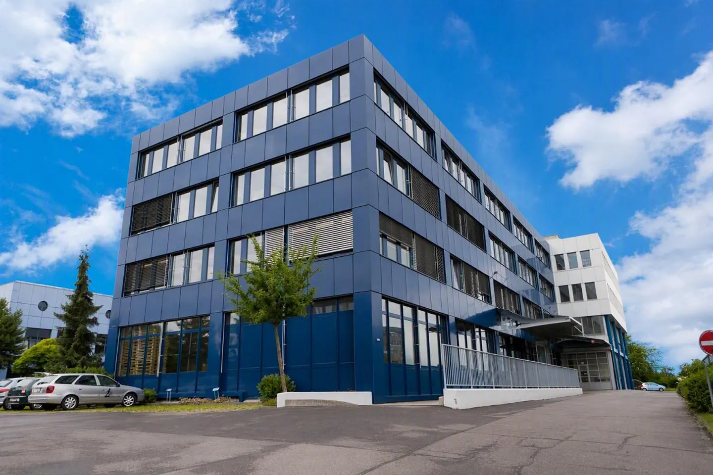 Spazio per la tua attività - Area commerciale Sennweid, Steinhausen - Foto 1 di 7